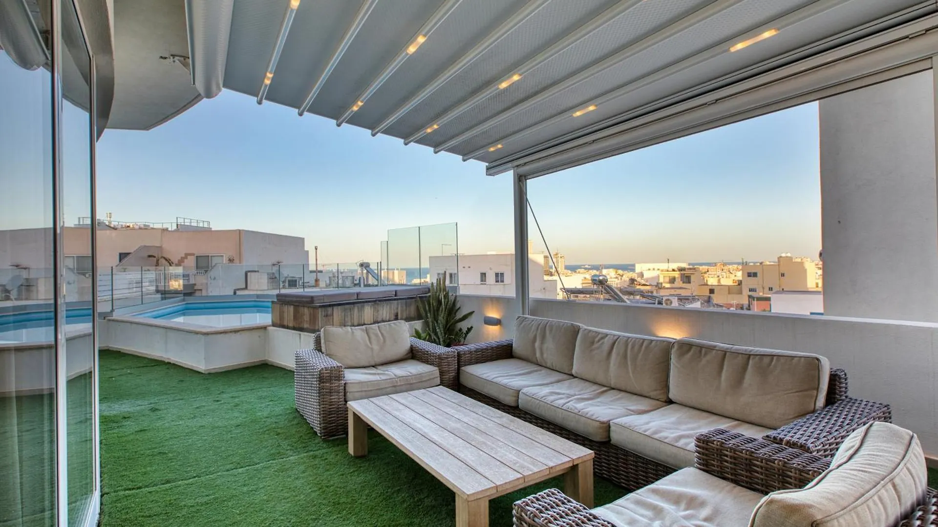Beautiful Penthouse With Pool And Terrace Apartman Is-Swieqi 0*,