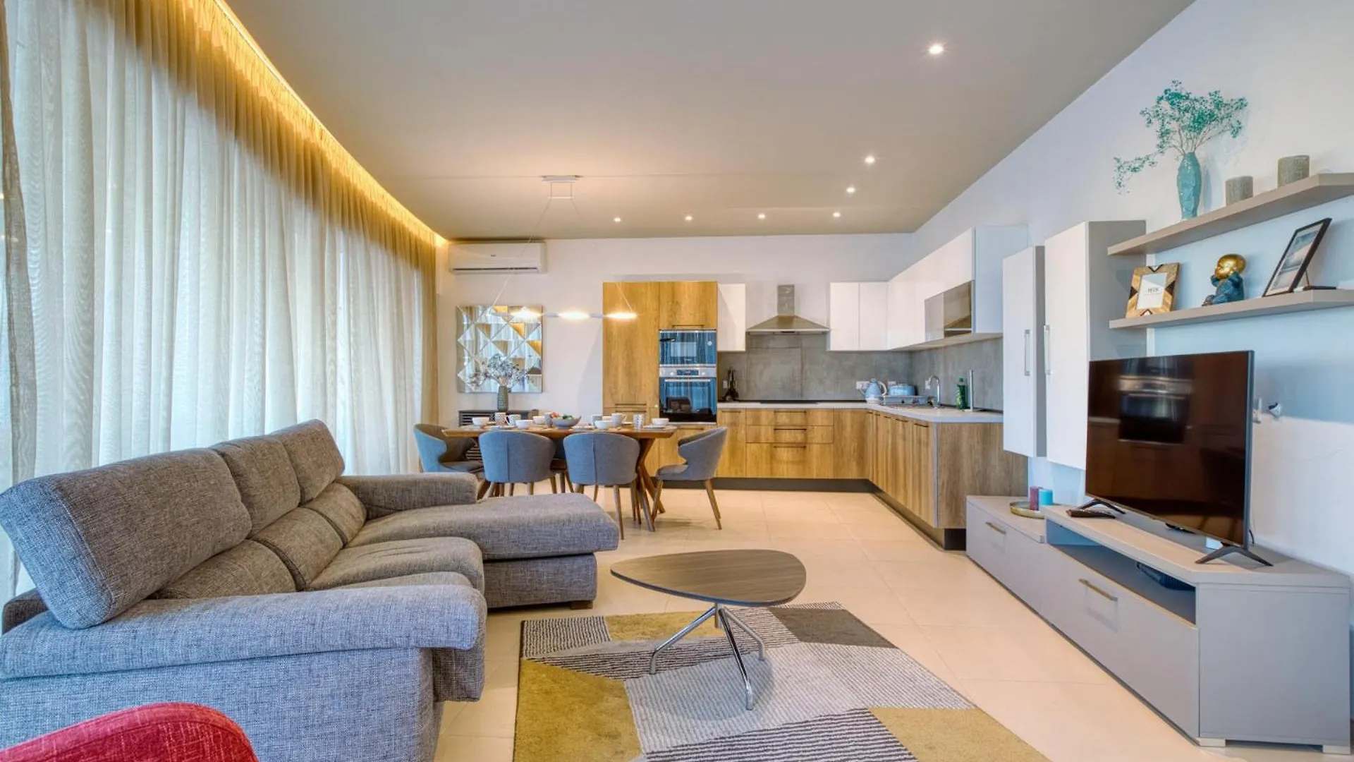 Beautiful Penthouse With Pool And Terrace Apartment Is-Swieqi