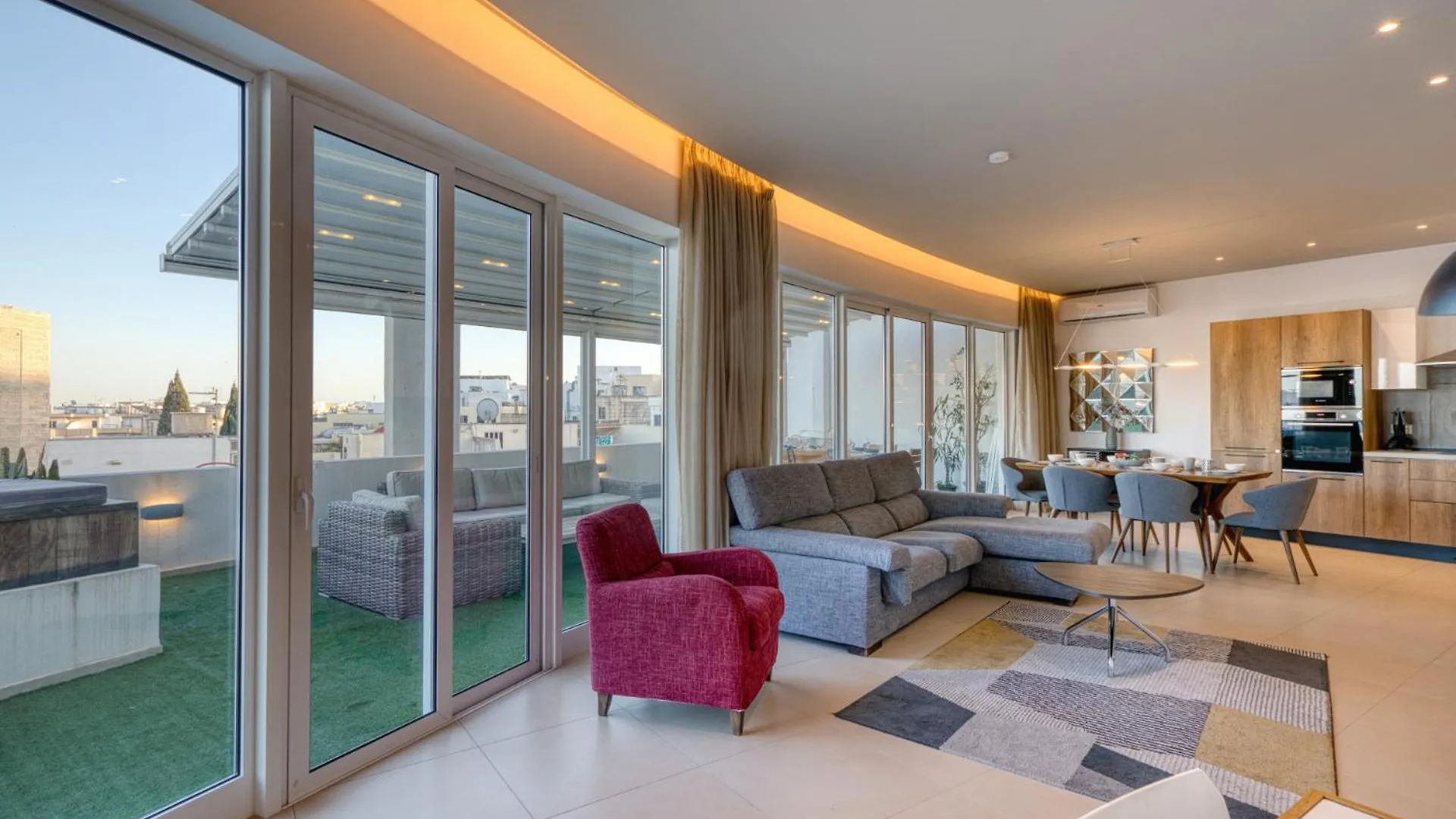 Beautiful Penthouse With Pool And Terrace Apartment Is-Swieqi Malta