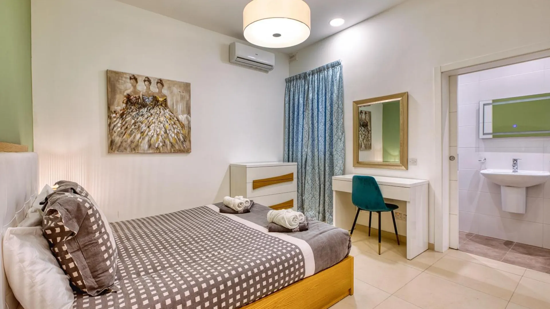 Beautiful Penthouse With Pool And Terrace Apartment Is-Swieqi