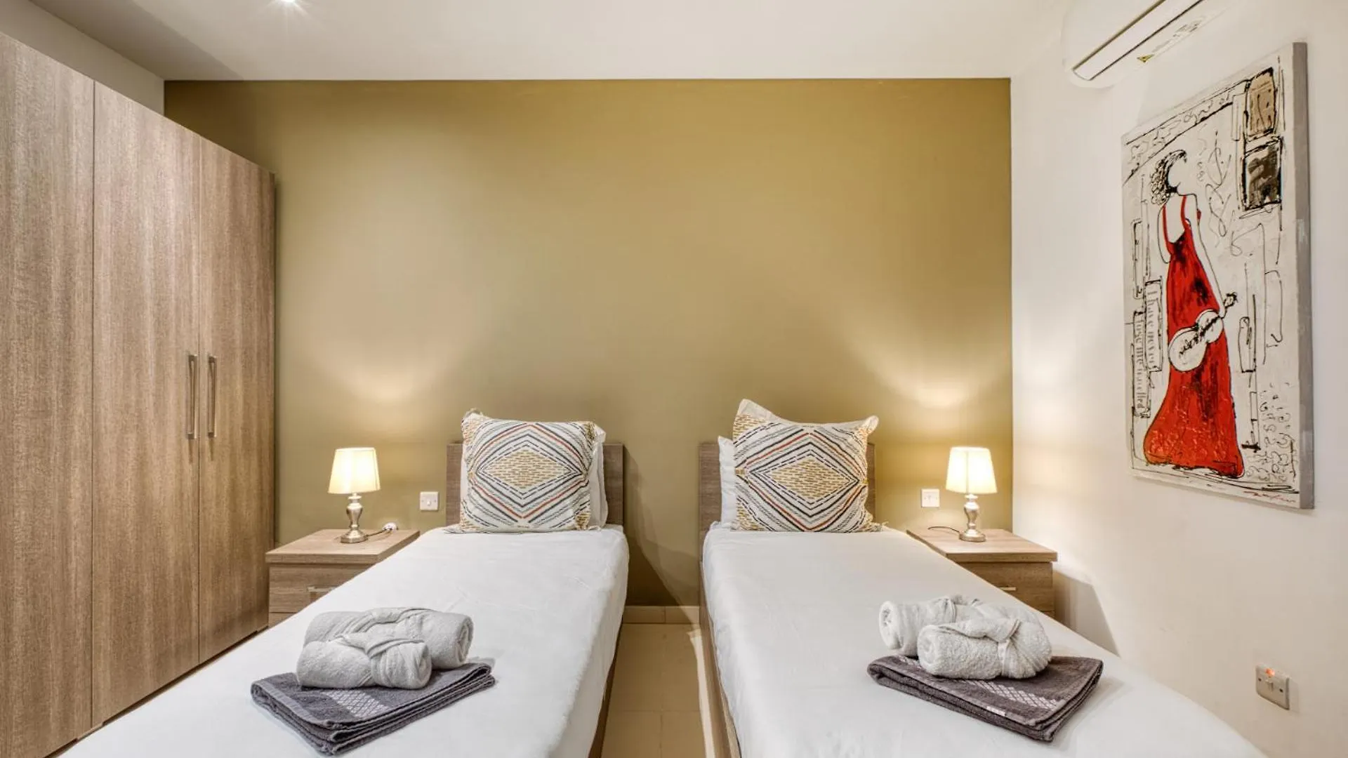 Beautiful Penthouse With Pool And Terrace Apartment Is-Swieqi 0*,  Malta