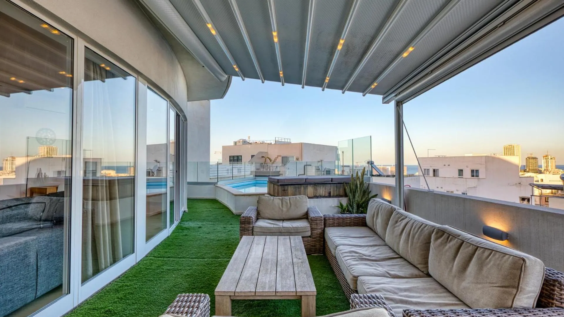 Beautiful Penthouse With Pool And Terrace Apartment Is-Swieqi Malta