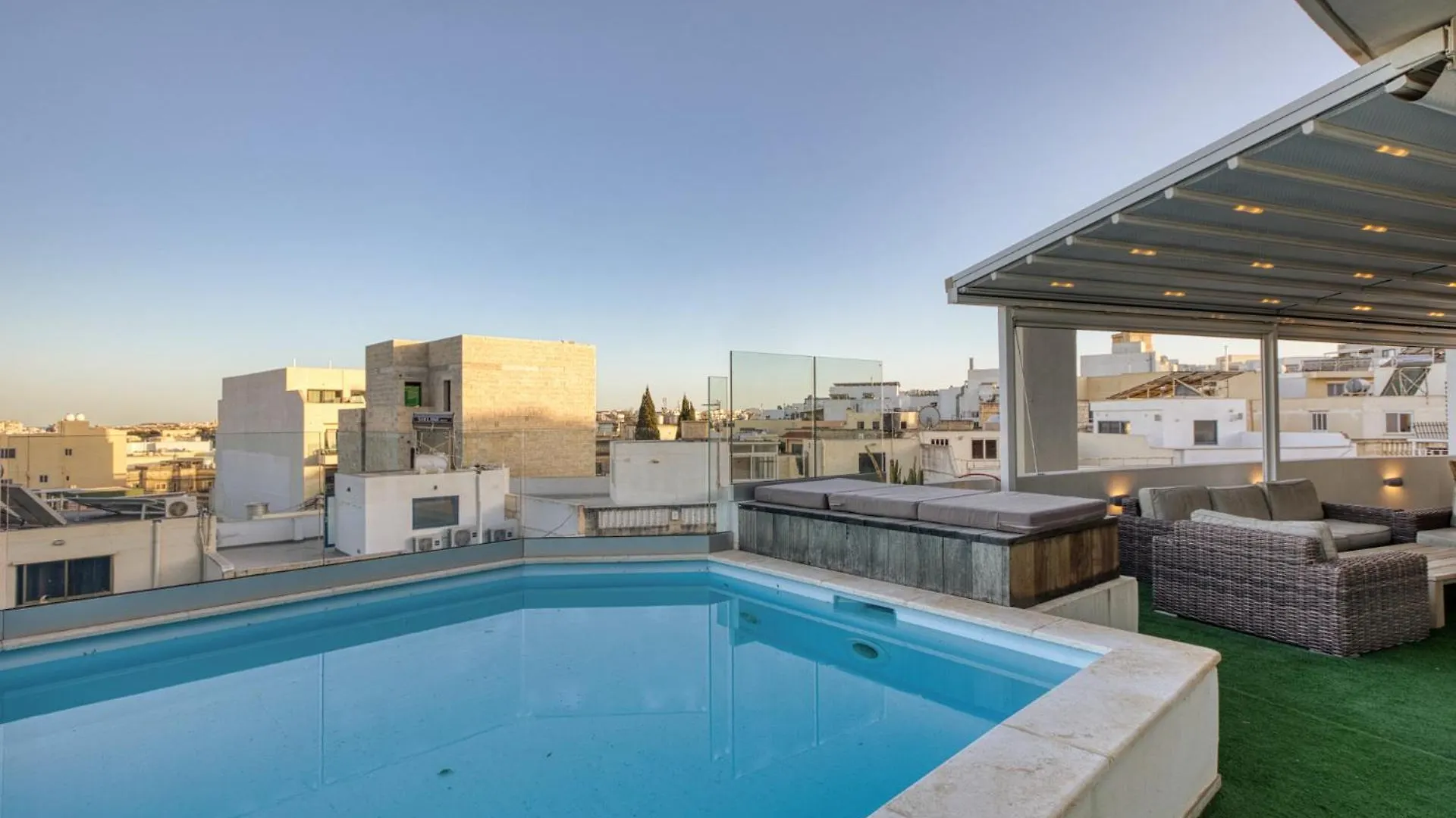 Beautiful Penthouse With Pool And Terrace Apartment Is-Swieqi